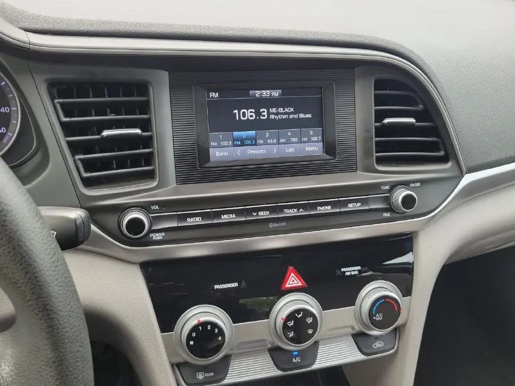 2019 Hyundai Elantra - $9,850