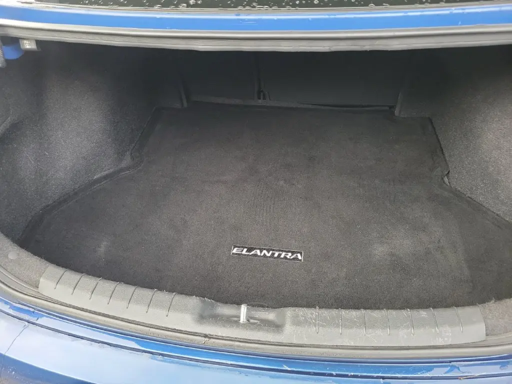 2019 Hyundai Elantra - $9,850