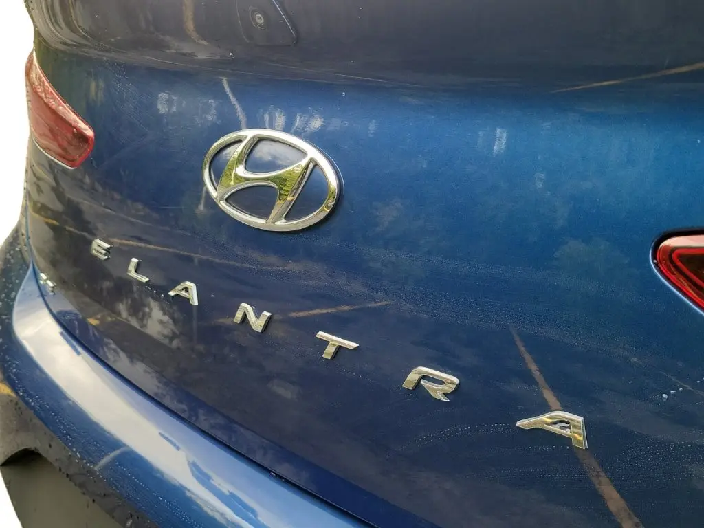 2019 Hyundai Elantra - $9,850