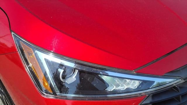 2020 Hyundai ELANTRA SE