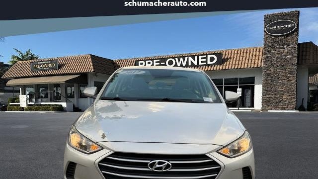 2017 Hyundai ELANTRA SE