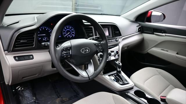 2019 Hyundai ELANTRA SE