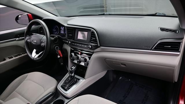2019 Hyundai ELANTRA SE