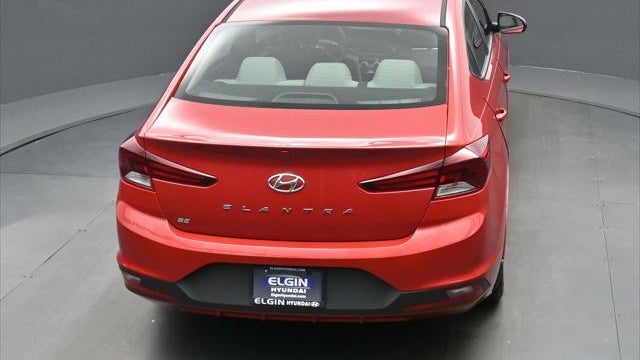 2019 Hyundai ELANTRA SE