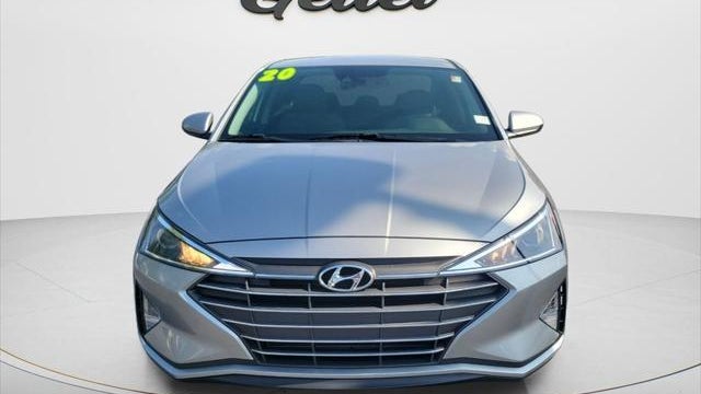 2020 Hyundai ELANTRA SE