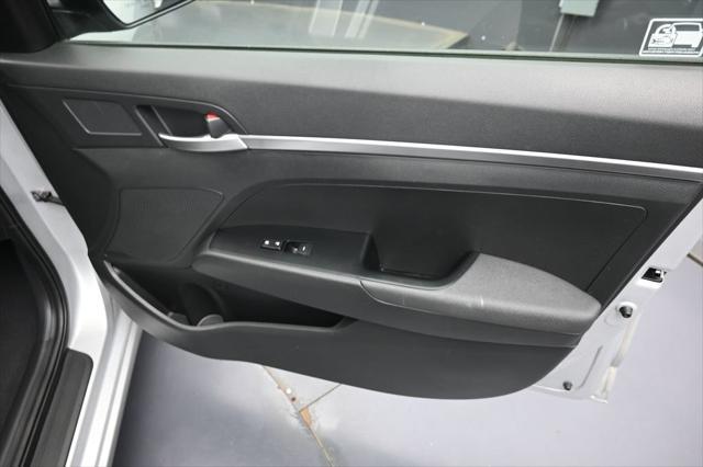 2019 Hyundai Elantra - $13,454