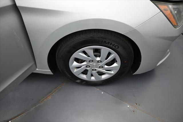 2019 Hyundai Elantra - $13,454