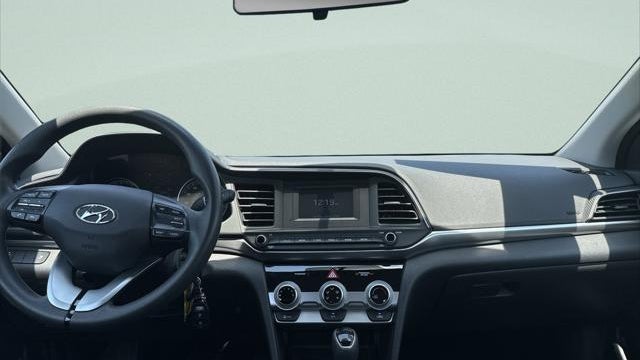 2019 Hyundai ELANTRA SE