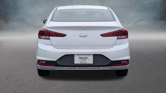 2020 Hyundai ELANTRA SE