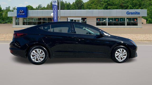 2020 Hyundai ELANTRA SE
