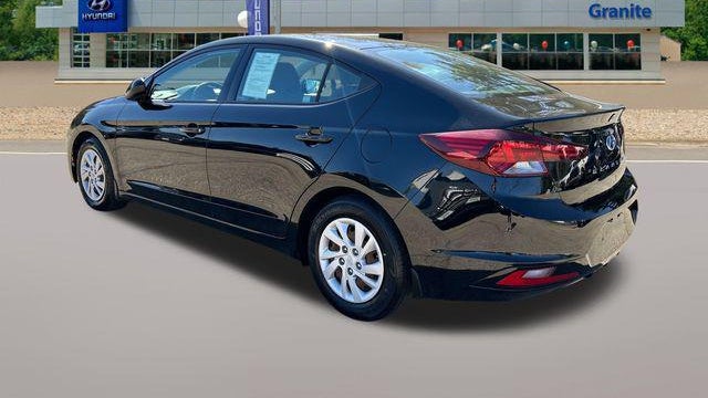 2020 Hyundai ELANTRA SE