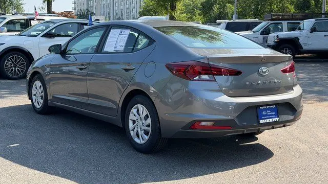 2019 Hyundai ELANTRA SE
