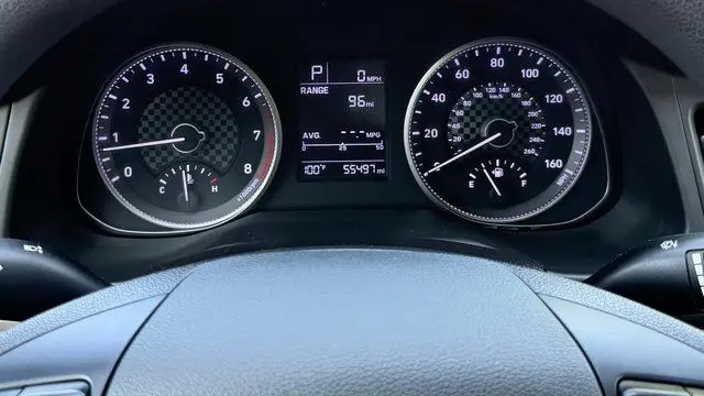 2019 Hyundai ELANTRA SE