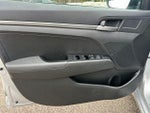 2018 Elantra Thumbnail 13