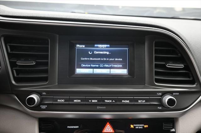 2020 Hyundai Elantra - $14,588