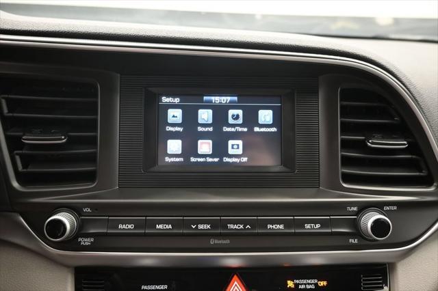 2020 Hyundai Elantra - $14,588