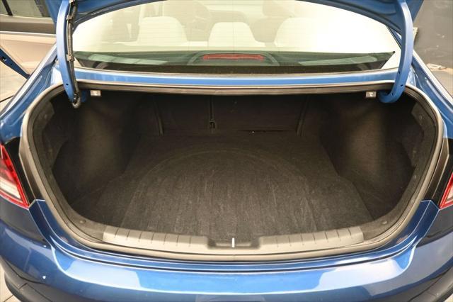 2020 Hyundai Elantra - $14,588