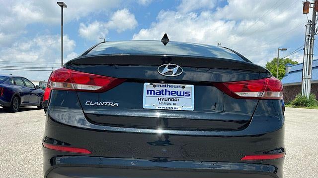 2017 Hyundai ELANTRA SE