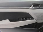 2017 Elantra Thumbnail 12