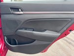 2017 Elantra Thumbnail 31