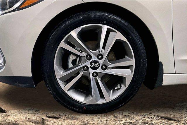 2018 Hyundai Elantra - $12,137