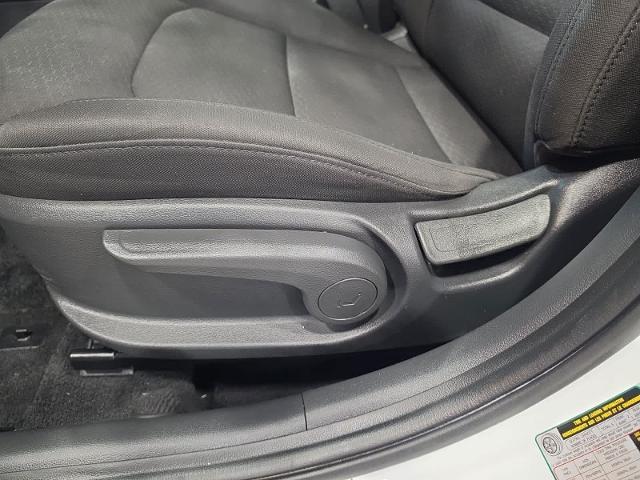 2019 Hyundai Elantra - $7,179