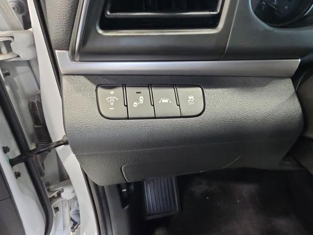 2019 Hyundai Elantra - $7,179