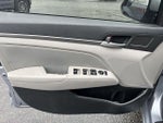2017 Elantra Thumbnail 25