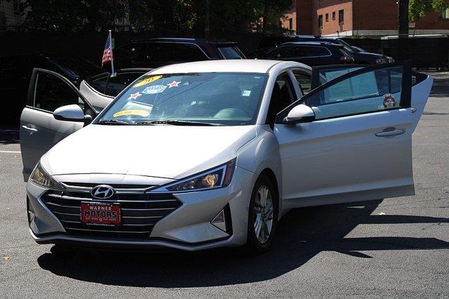 2020 Hyundai Elantra - $14,738