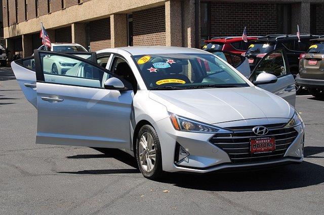 2020 Hyundai Elantra - $14,738
