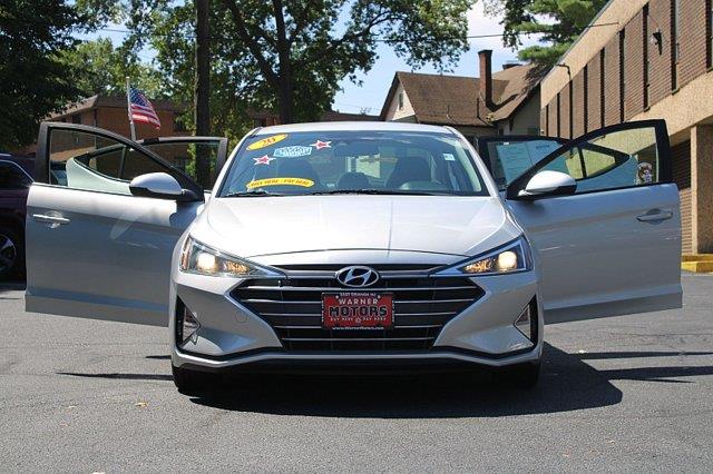 2020 Hyundai Elantra - $14,738