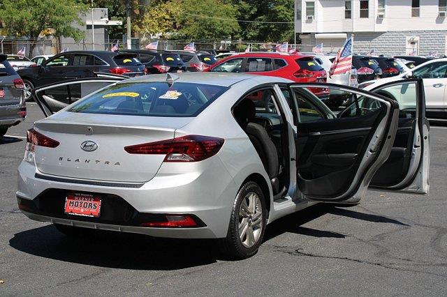 2020 Hyundai Elantra - $14,738