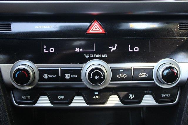2020 Hyundai Elantra - $14,738