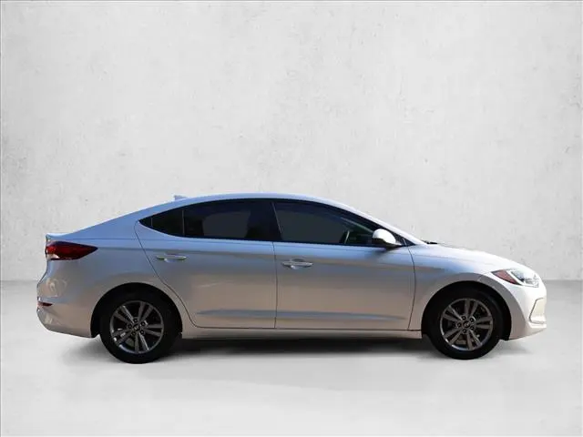 2017 Hyundai Elantra - $11,501