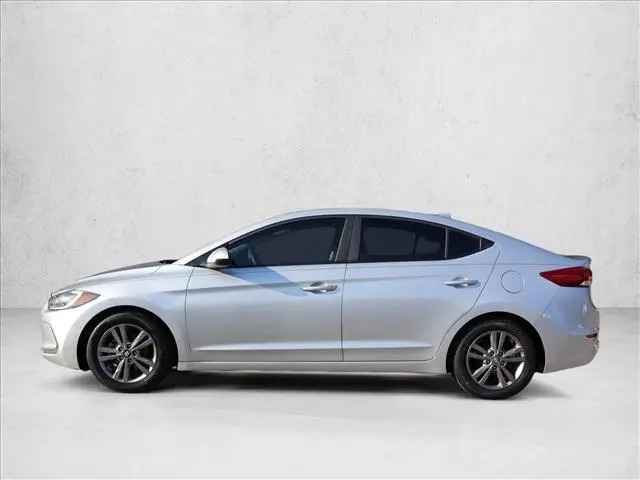 2017 Hyundai Elantra - $11,501