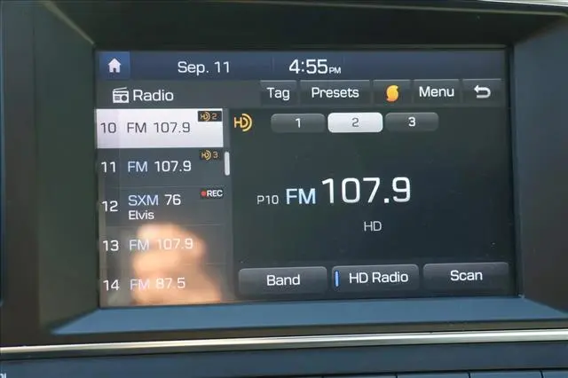 2017 Hyundai Elantra - $11,501