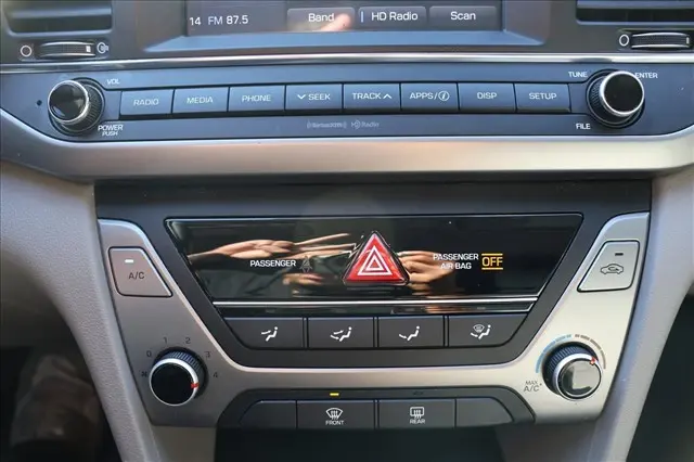 2017 Hyundai Elantra - $11,501