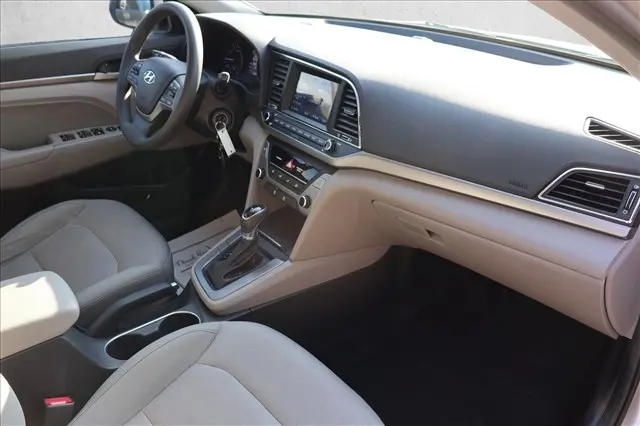 2017 Hyundai Elantra - $11,501
