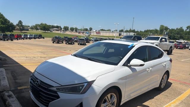 2019 Hyundai ELANTRA SE
