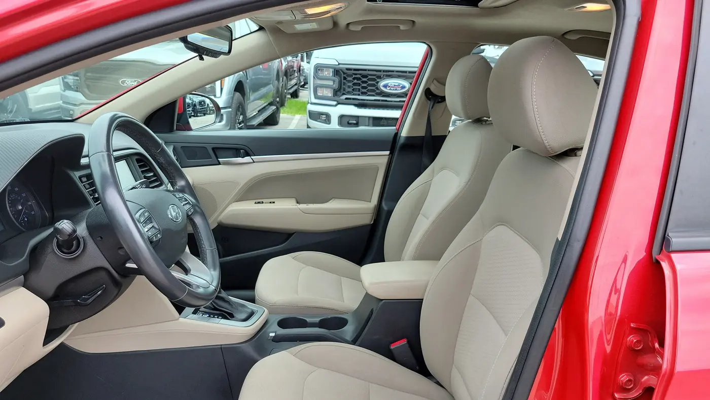 2020 Hyundai ELANTRA SEL