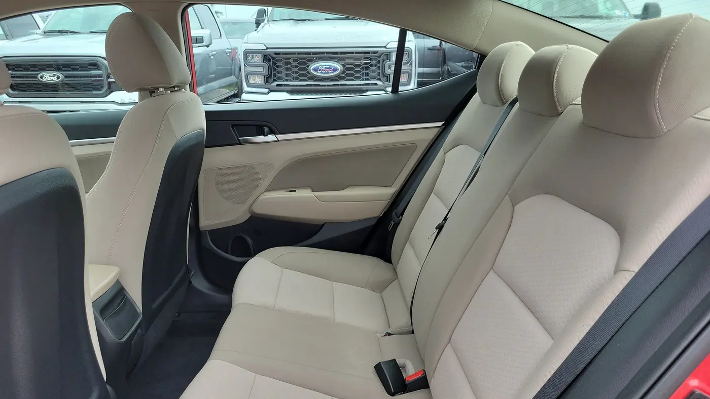 2020 Hyundai ELANTRA SEL