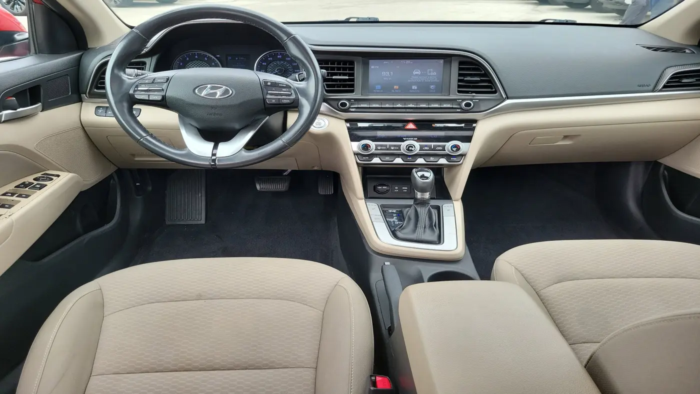2020 Hyundai ELANTRA SEL