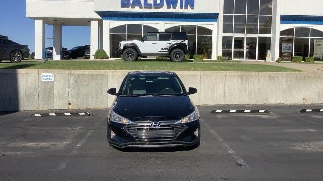 2019 Hyundai ELANTRA SE