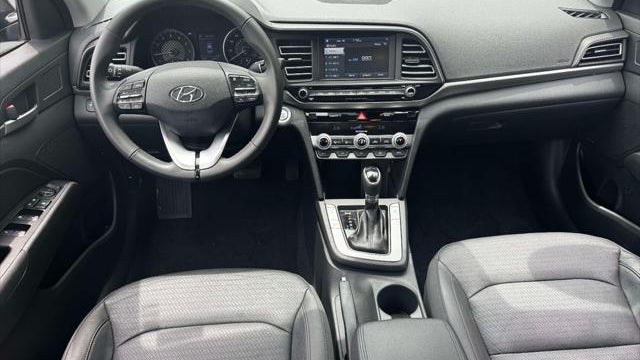 2020 Hyundai ELANTRA Limited