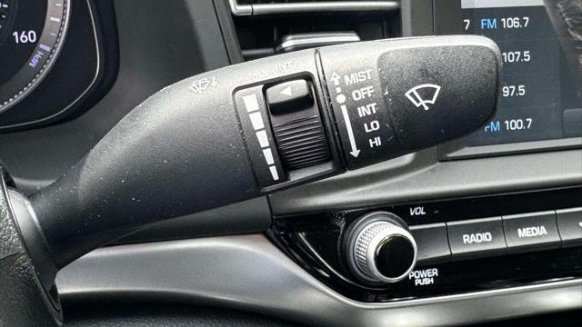 2020 Hyundai ELANTRA Limited