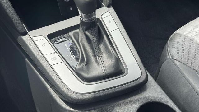 2020 Hyundai ELANTRA Limited