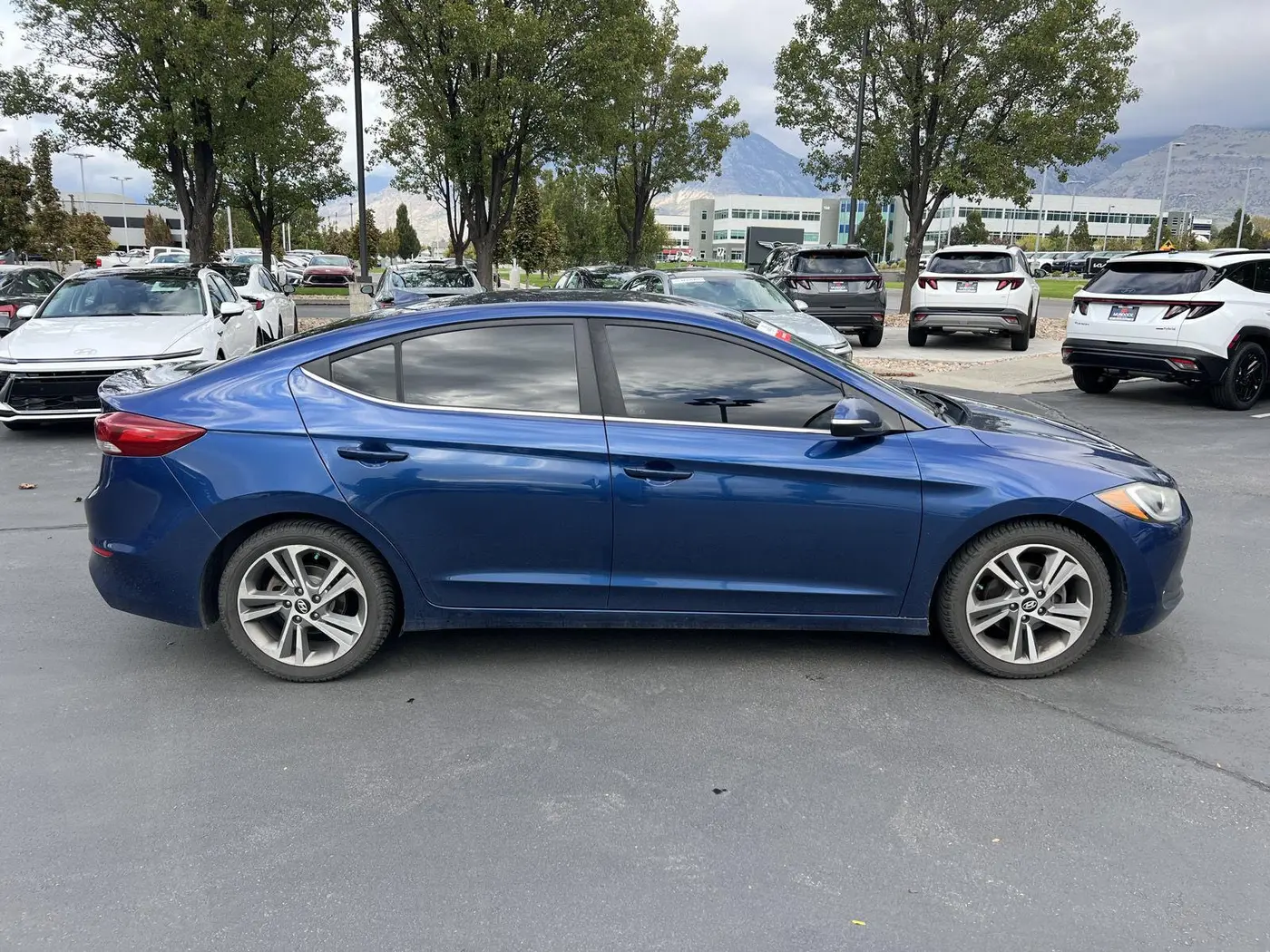 2018 Hyundai Elantra - $8,299