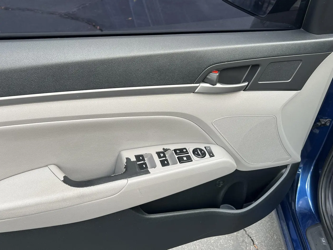2018 Hyundai Elantra - $8,299
