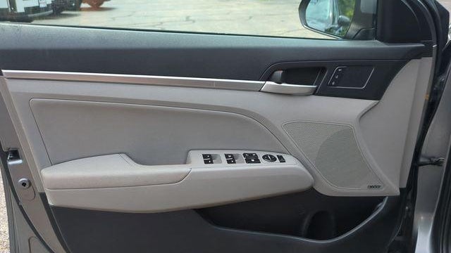 2019 Hyundai ELANTRA Limited