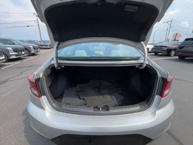 2020 Hyundai Elantra - $12,200